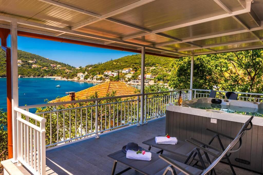 Villa Lora ดูบรอฟนิก ภายนอก รูปภาพ