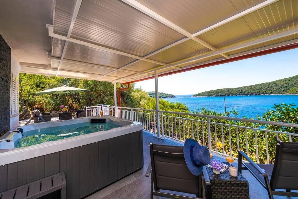 Villa Lora ดูบรอฟนิก ภายนอก รูปภาพ