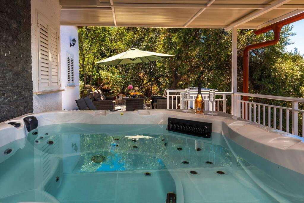 Villa Lora ดูบรอฟนิก ภายนอก รูปภาพ